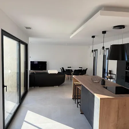 Valence Villa *